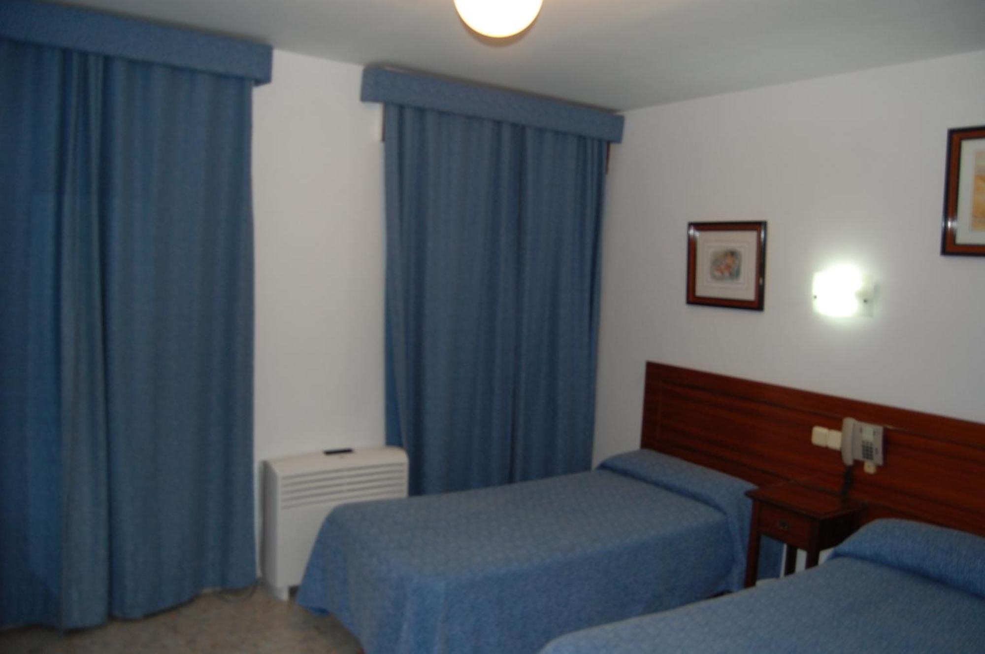 Hotel Marina Victoria Αλγεθίρας Εξωτερικό φωτογραφία