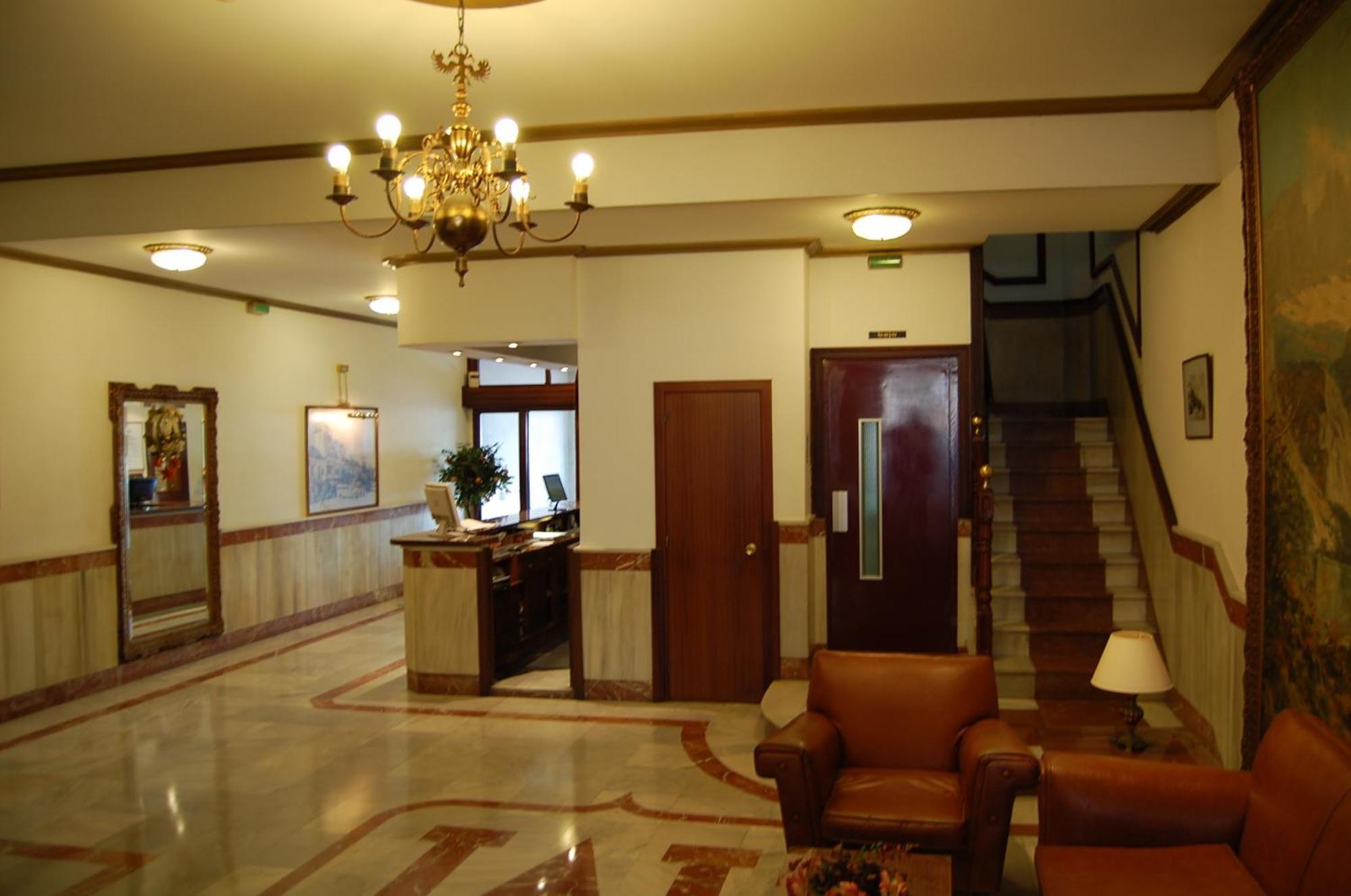 Hotel Marina Victoria Αλγεθίρας Εξωτερικό φωτογραφία